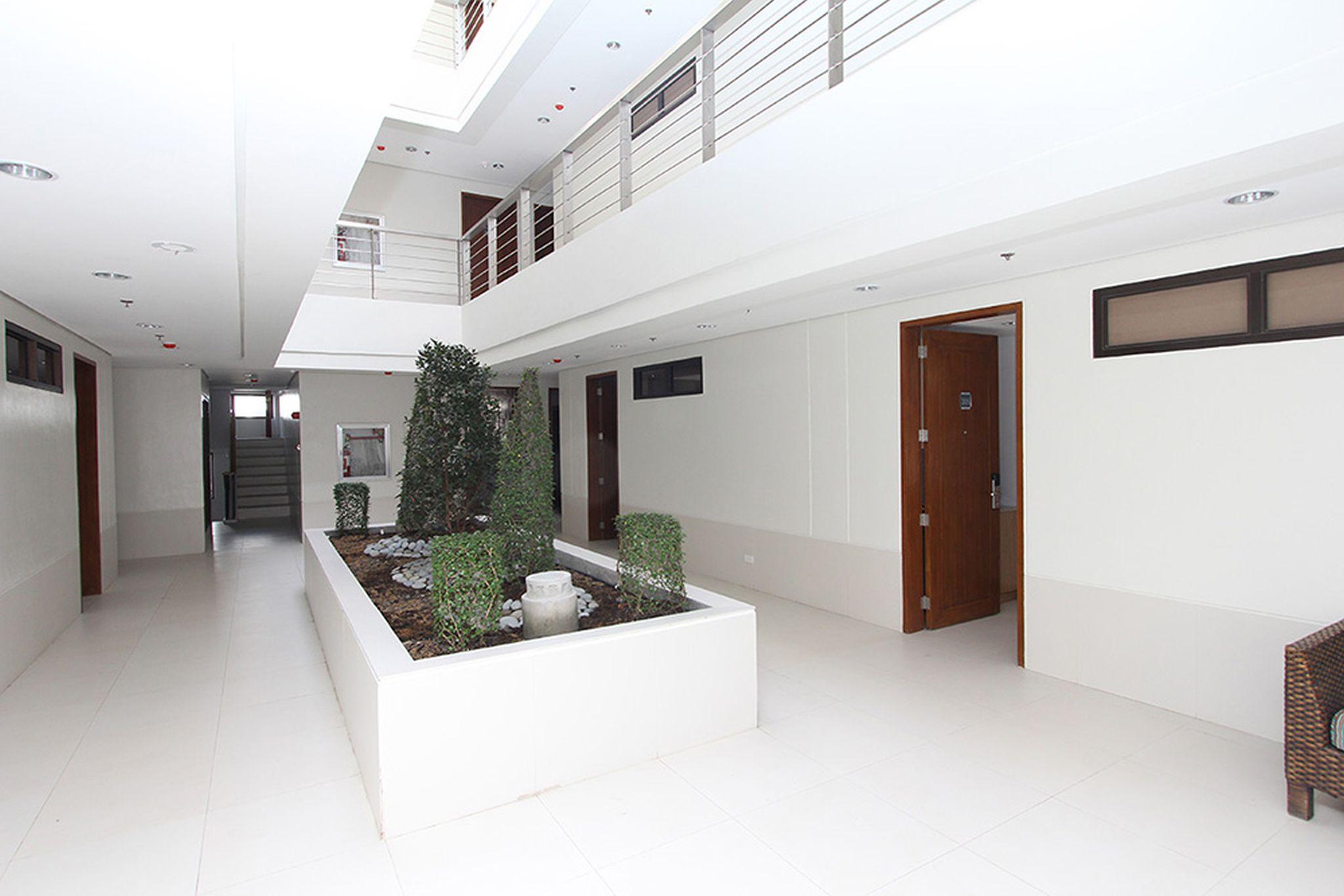 Crown Regency Courtyard Resort Balabag  Exterior foto