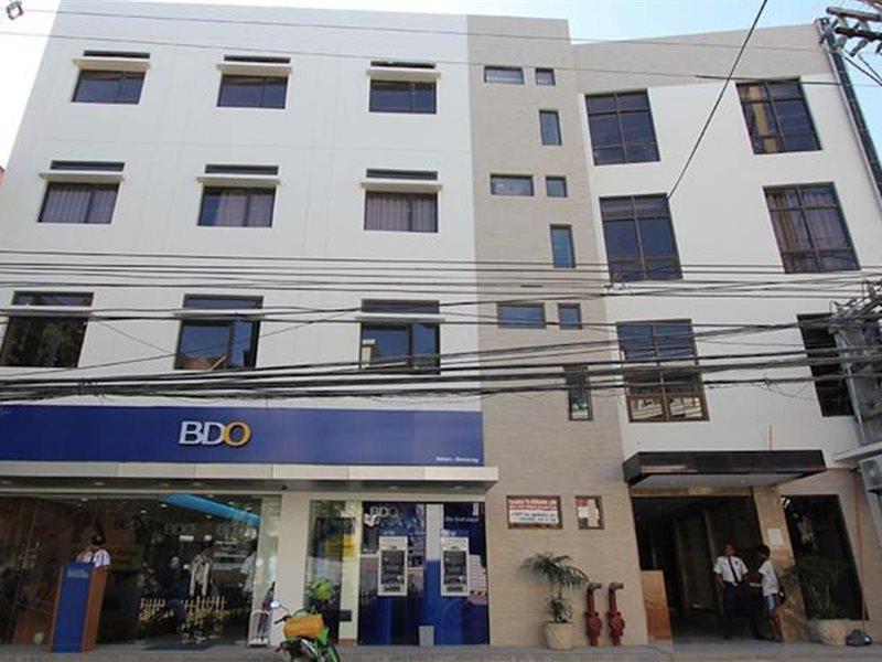 Crown Regency Courtyard Resort Balabag  Exterior foto